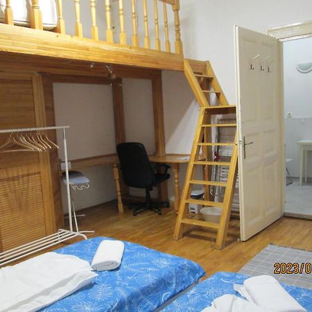 Lavender Apartment Near Heroes' Square & Puskas Stadium بودابست المظهر الخارجي الصورة